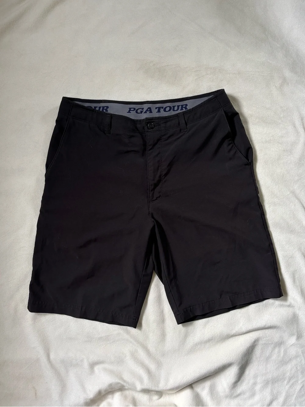 PGA TOUR Black Men's 9.5” Performance Golf Shorts